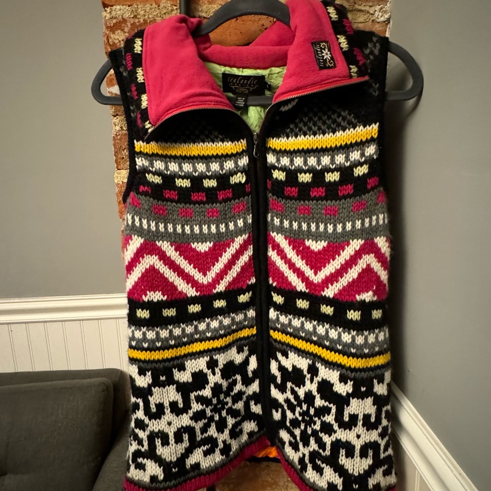 Icelandic Designs Colorful Zip Front Knit Drawstring Bottom Vest Size Medium